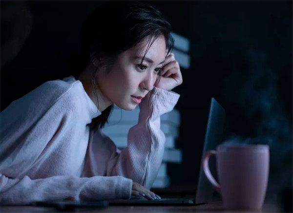 向他表明你不需要他