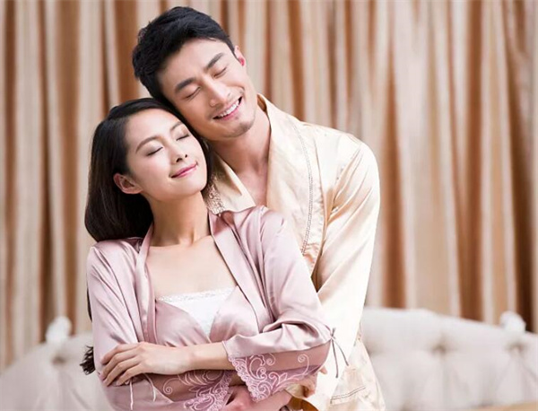 如何在老婆面前裝傻？