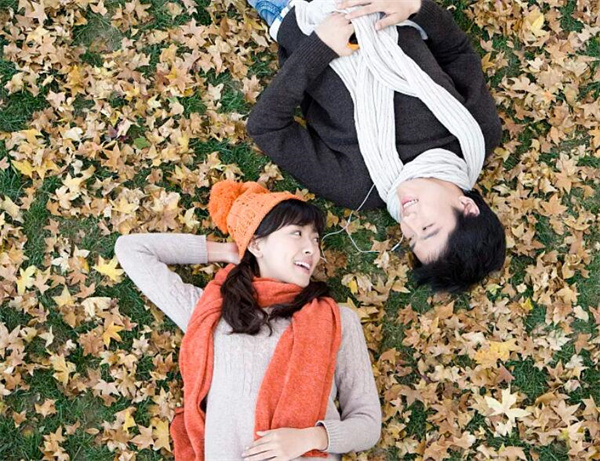 撒謊后如何贏得女孩的信任?